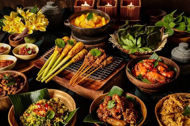 Savor the Flavors of Ubud: Where to Find the Best Restaurants in Bali's Cultural Heartland
